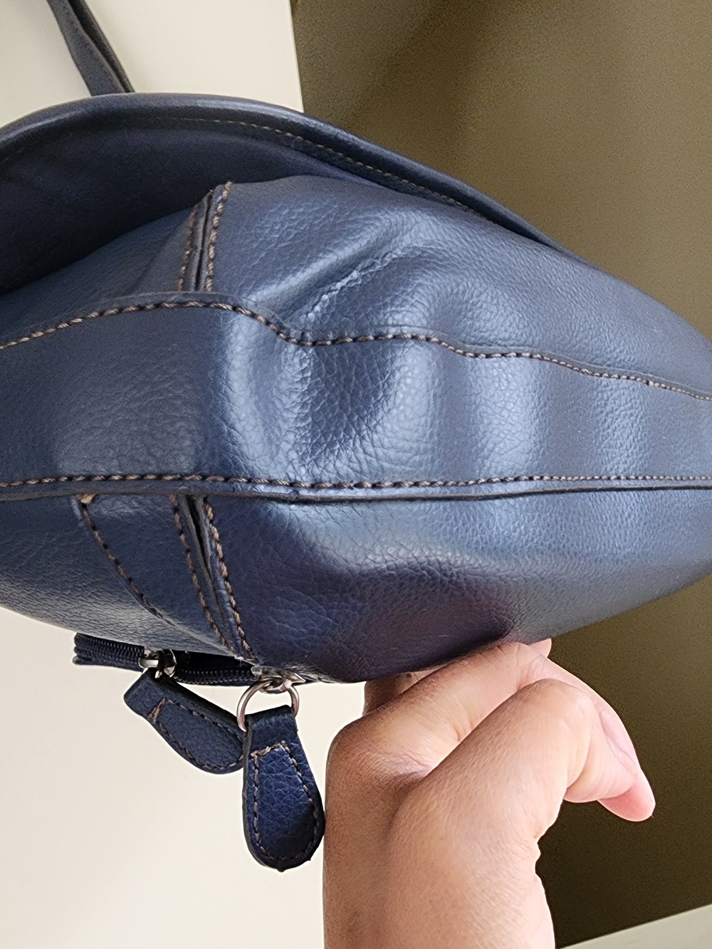 Relic Navy Blue Pebbled Shoulder Bag with Front Zip - Picture 3 of 7